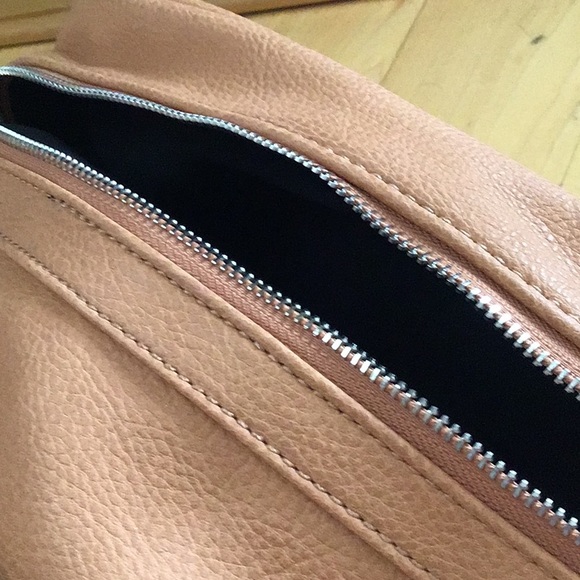 Free People leather backpack/crossbody NWOT - Picture 2 of 3